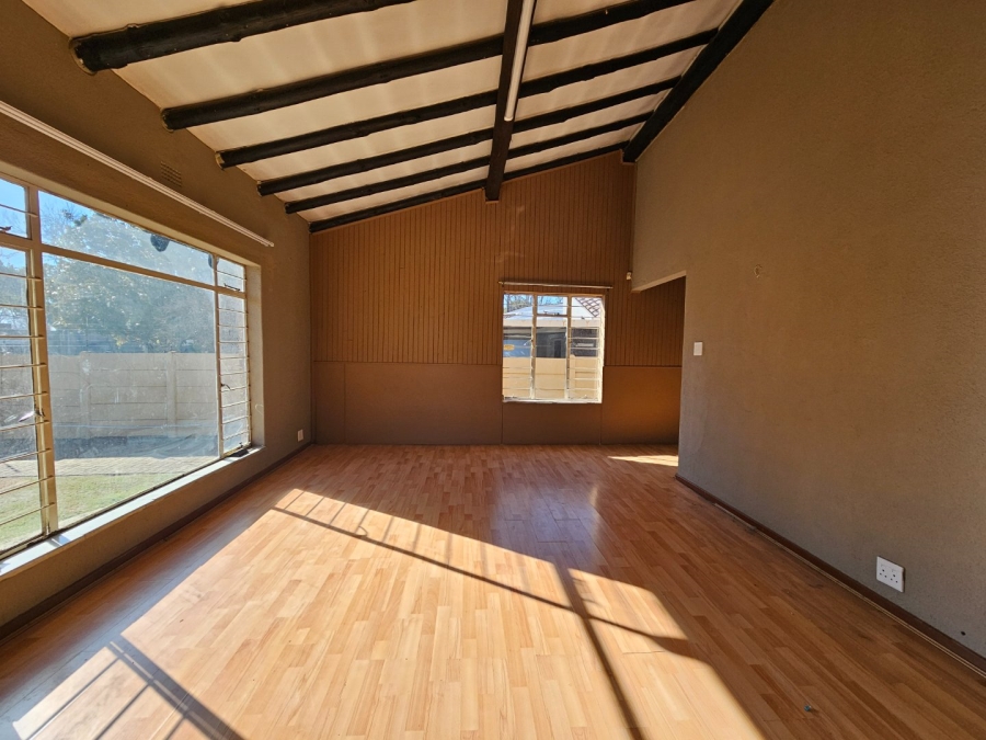 4 Bedroom Property for Sale in Vaalpark Free State
